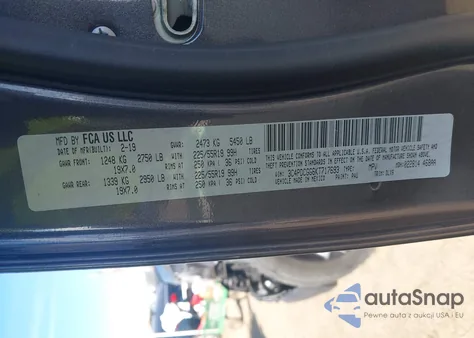 2019 Dodge Journey Crossroad z USA, uszkodzony, nr VIN 3C4PDCGG6KT717693